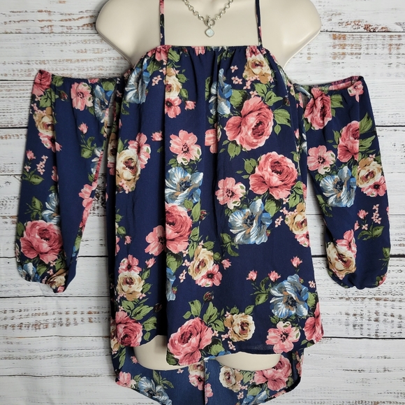 "Riylnn" floral off shoulder top - Picture 2 of 5
